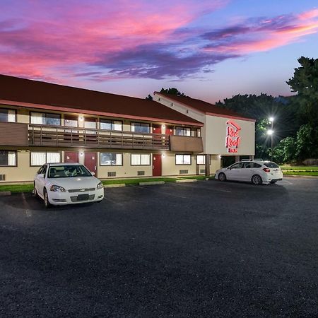 Red Roof Inn Hickory Exterior photo