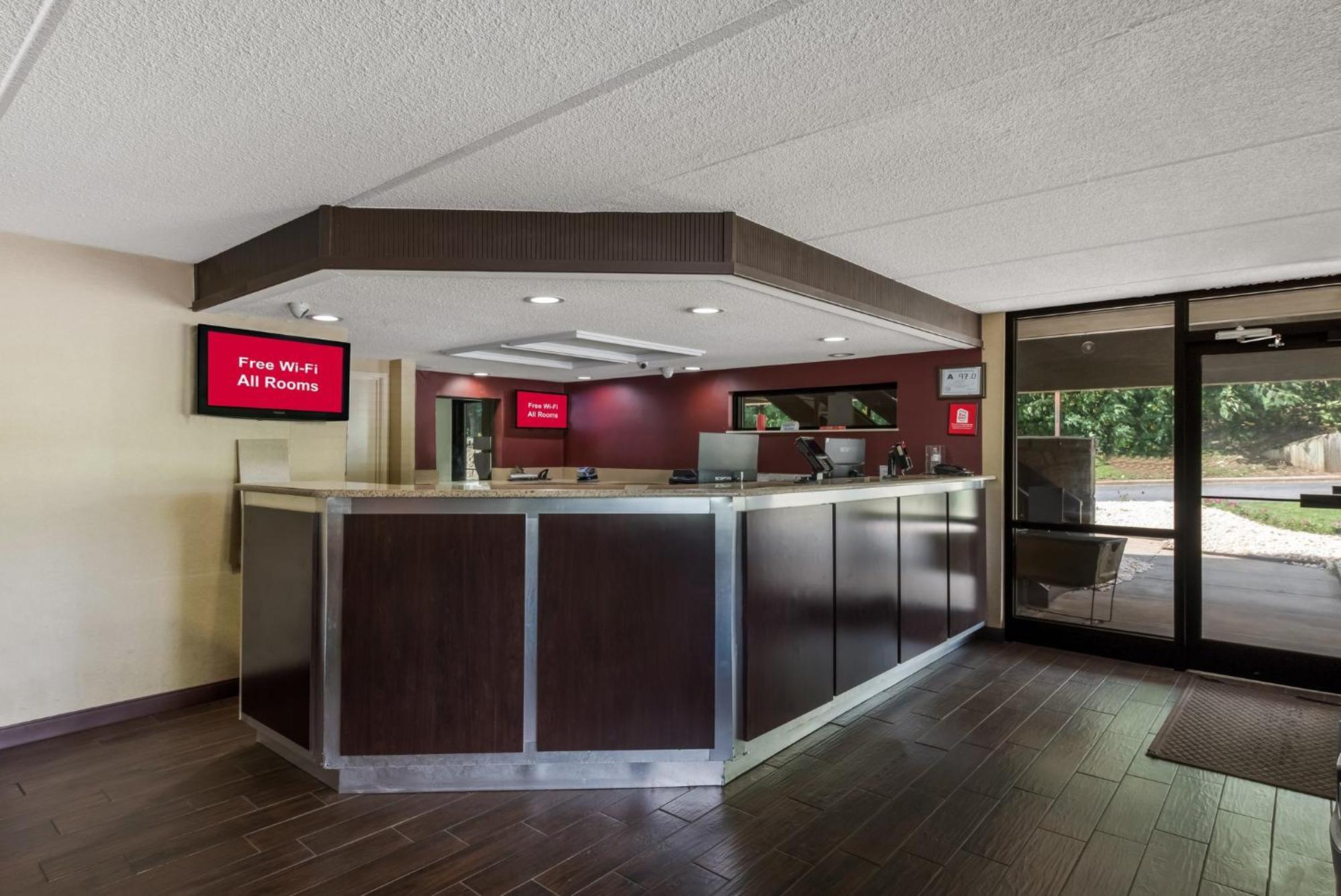 Red Roof Inn Hickory Exterior photo