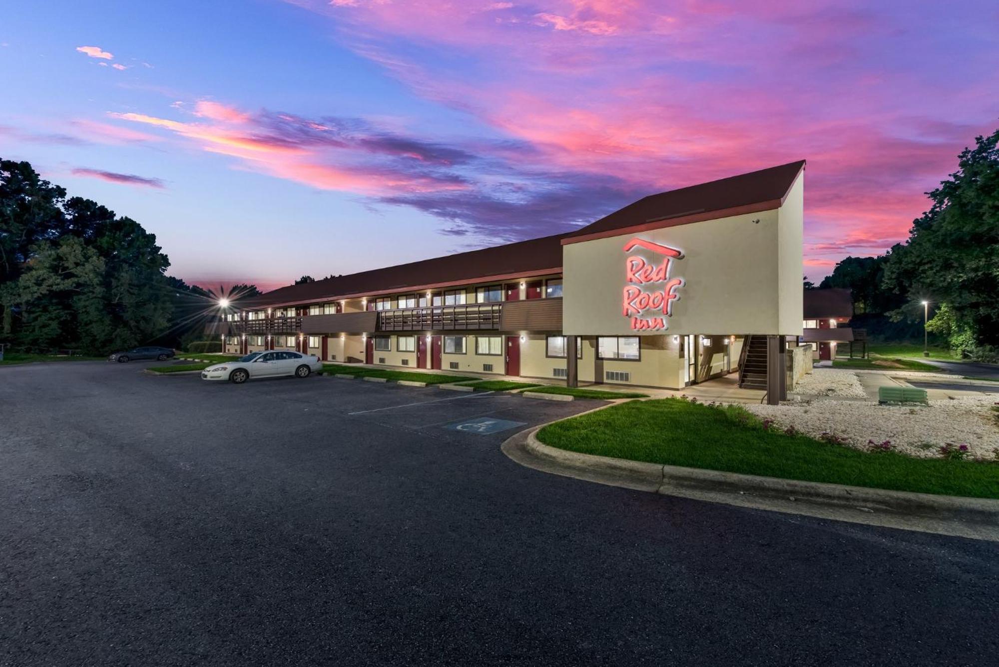 Red Roof Inn Hickory Exterior photo